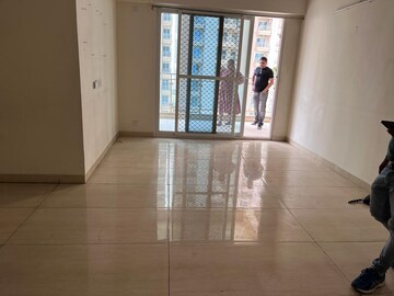 Room in 3 BHK Apartment at Gaur Sportswood, Sector 79 – for Rent