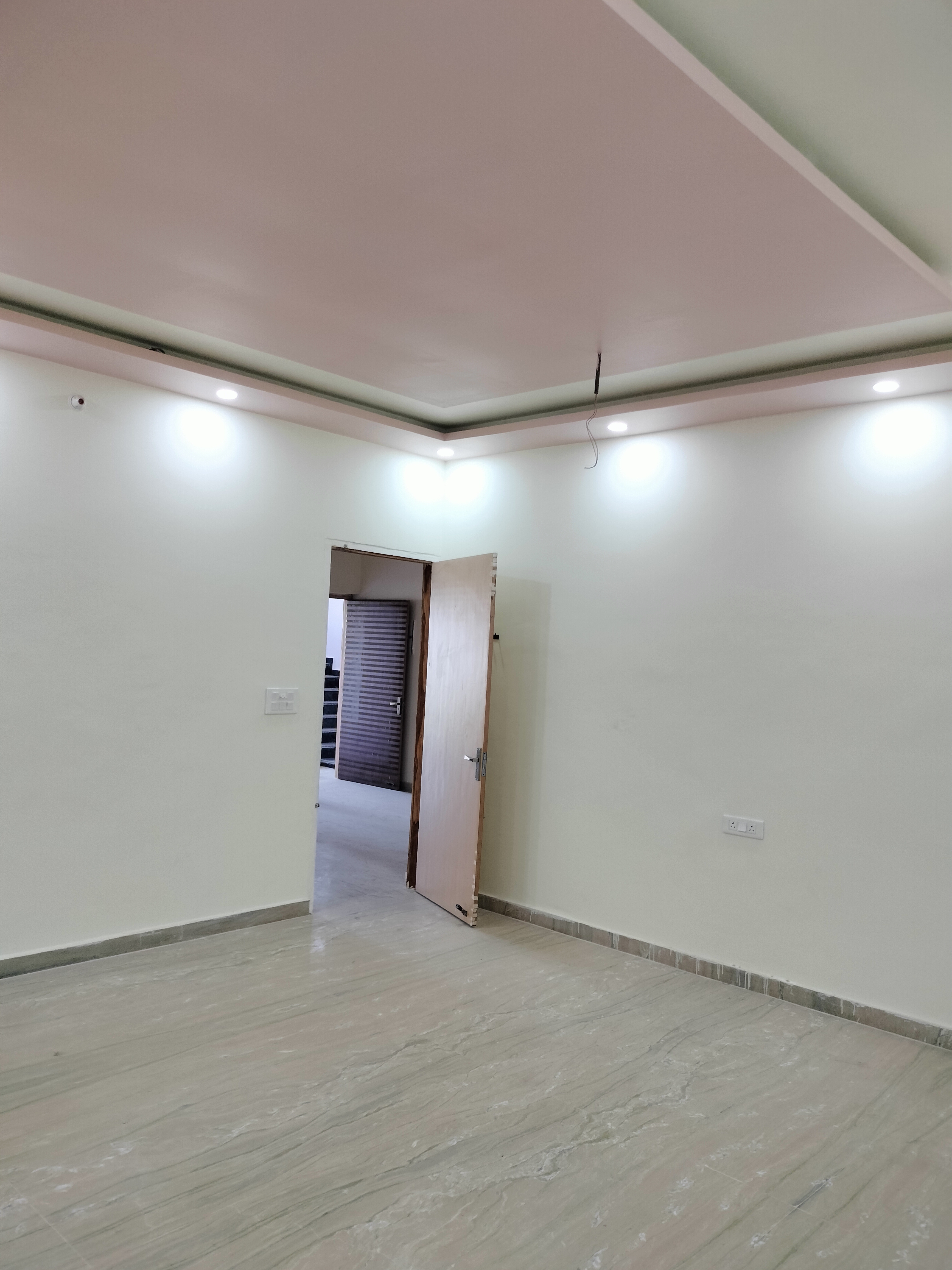 Office Space For Rent in Semi Furnished Office For