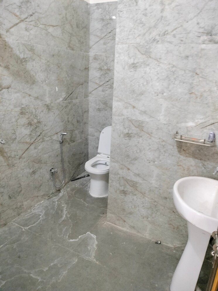 Floor Plan, gomti nagar Commercial Office Space 2200 Sq.Ft. In Gomti Nagar Lucknow 8608883