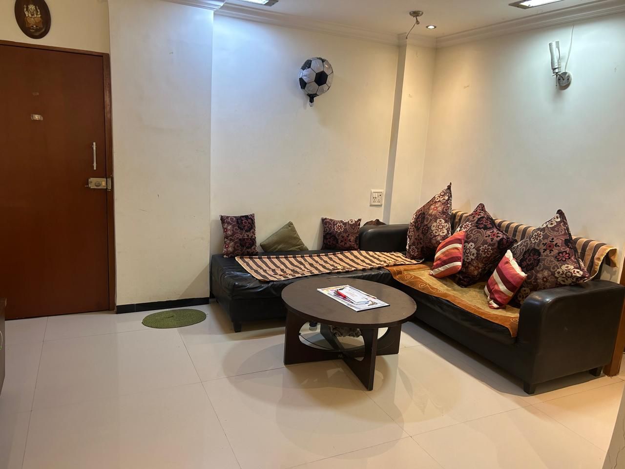 2 BHK Apartment For Rent in Shree Pooja CHS Prabhadevi
