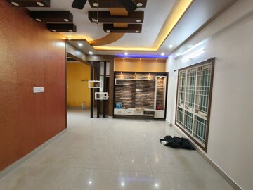 Room in 3 BHK Apartment at Mayflower Garden, Cv Raman Nagar – for Rent