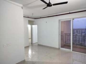Room in 1 BHK Apartment at Signature Global Golf Greens, Sector 79 – for Rent