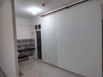 Room in 1 BHK Apartment at Signature Global Golf Greens, Sector 79 – for Rent