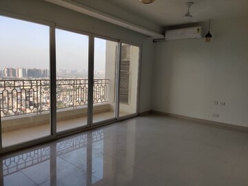 Room in 3 BHK Apartment at Mahagun Mirabella, Sector 79 – for Rent