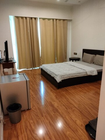 Bedroom in 4 BHK Apartment at DLF The Crest, Sector 54 – for Sale