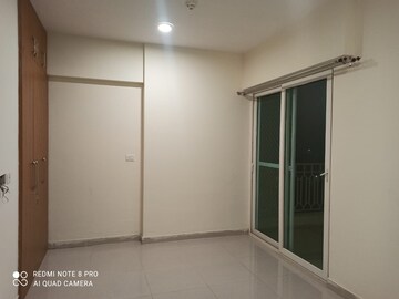 Room in 3 BHK Apartment at Mahagun Mirabella, Sector 79 – for Rent