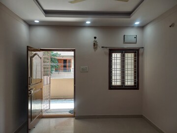 Room in 2 BHK Apartment at Vishnu Homes Kondapur, Kondapur – for Rent