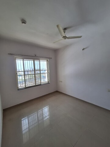 Room in 2 BHK Apartment at Kolte Patil Life Republic, Hinjewadi – for Rent