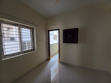 Room in 3 BHK Apartment at Kondapur – for Sale