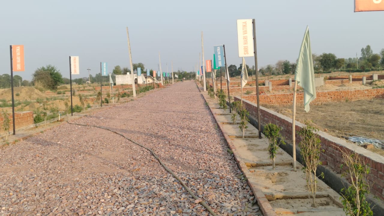 Plot For Sale in Jewar