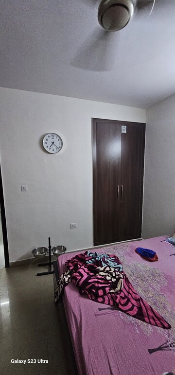 Bedroom in 2 BHK Apartment at Supertech Cape Town, Sector 74 – for Rent
