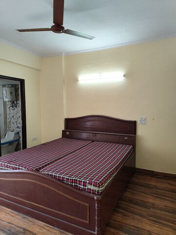 Bedroom in 2.5 BHK Apartment at Futec Gateway, Sector 75 – for Rent
