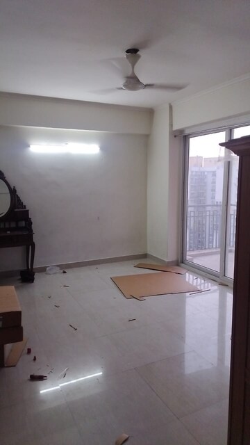 Room in 3.5 BHK Apartment at Alphacorp Gurgaon One 84, Sector 84 – for Rent