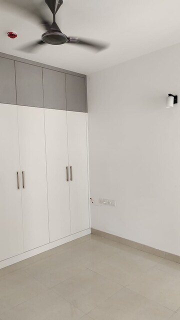 Room in 3.5 BHK Apartment at Alphacorp Gurgaon One 84, Sector 84 – for Rent