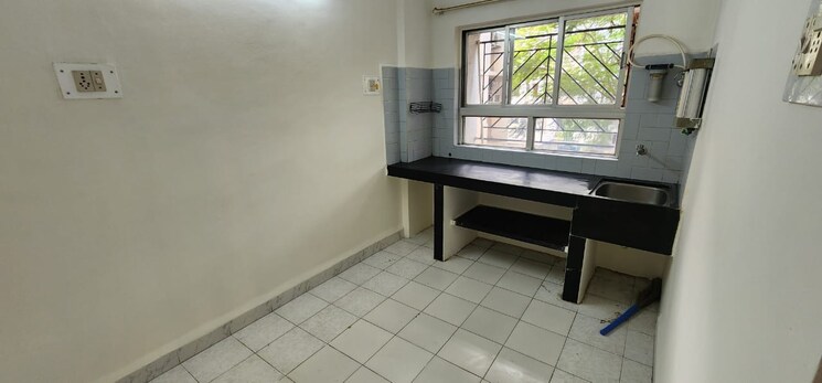 Kitchen, sunshine-court 1 Bedroom 600 Sq.Ft. Apartment In Kalyani Nagar Pune 8609172