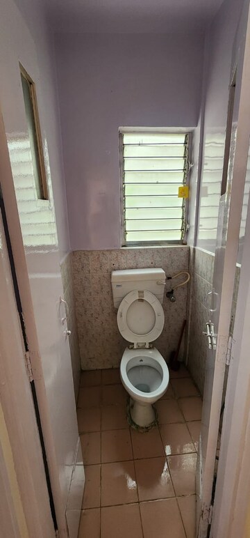 Bathroom in 1 BHK Apartment at Sunshine  Court, Kalyani Nagar – for Rent
