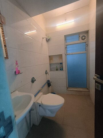 Attached Bathroom in 2 BHK Apartment at Chembur – for Rent