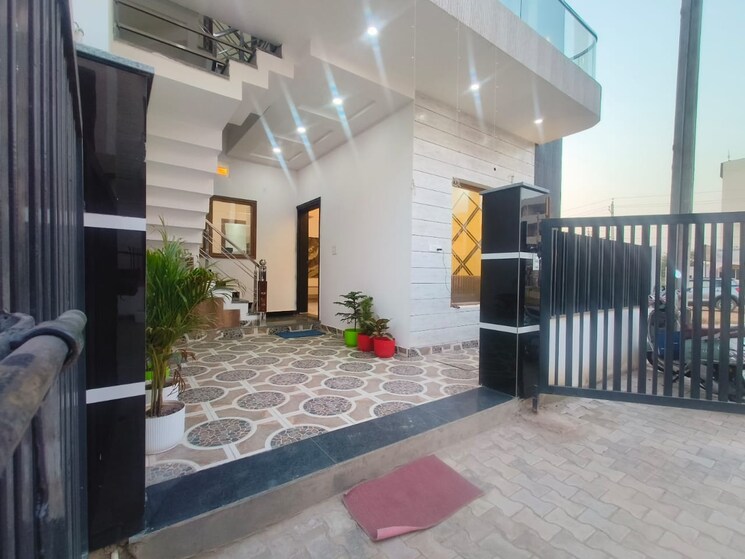 Exterior View, sector 123 4 Bedroom 120 Sq.Yd. Villa In Sector 123 Mohali 8609205