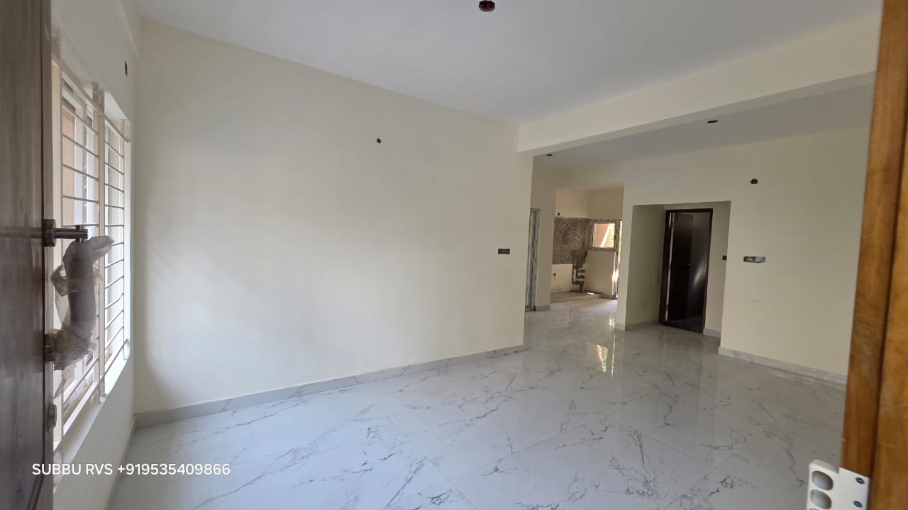 2 BHK Apartment For Rent in Ombr Residency 