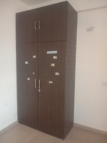 Furnished Amenities in 2 BHK Apartment at Mahagun Mywoods, Sector 16c Greater Noida – for Rent