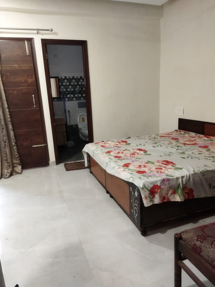 Bedroom, pir machalla 3 Bedroom 1200 Sq.Ft. Builder Floor In Pir Machalla Zirakpur 8609283