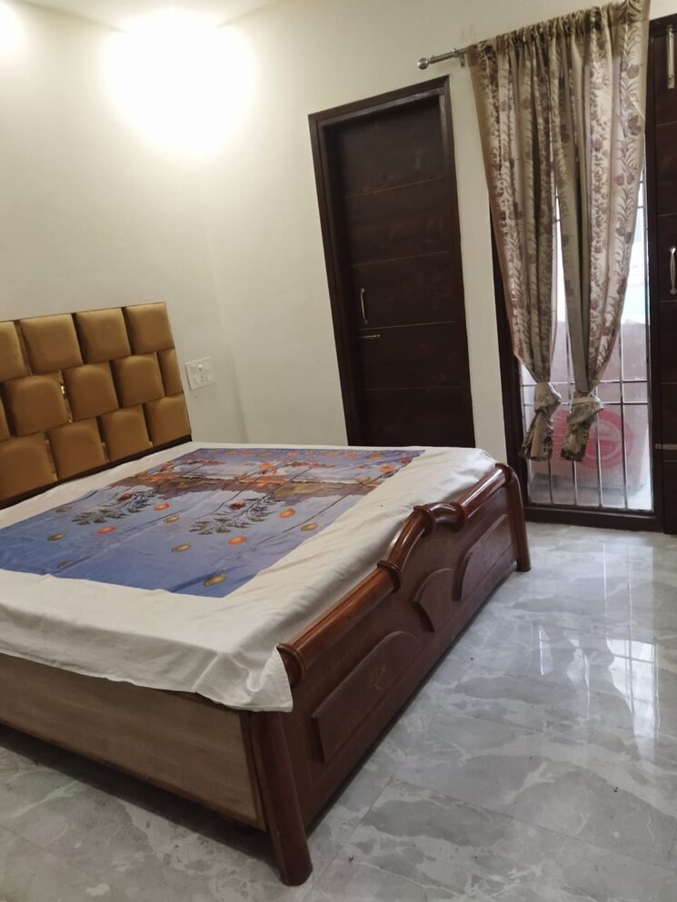 Bedroom, pir machalla 3 Bedroom 1200 Sq.Ft. Builder Floor In Pir Machalla Zirakpur 8609283