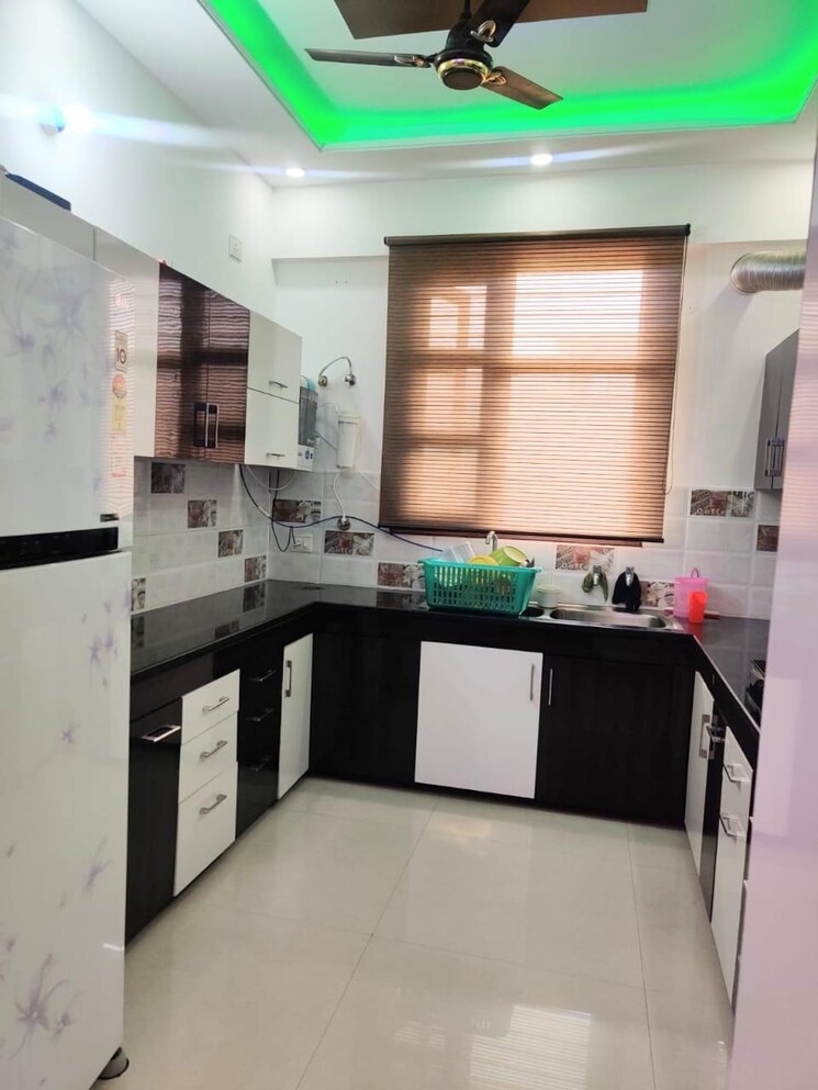 Kitchen, pir machalla 3 Bedroom 1200 Sq.Ft. Builder Floor In Pir Machalla Zirakpur 8609283