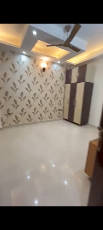 Room in 3 BHK Builder Floor at Vasundhara Sector 3 – for Sale