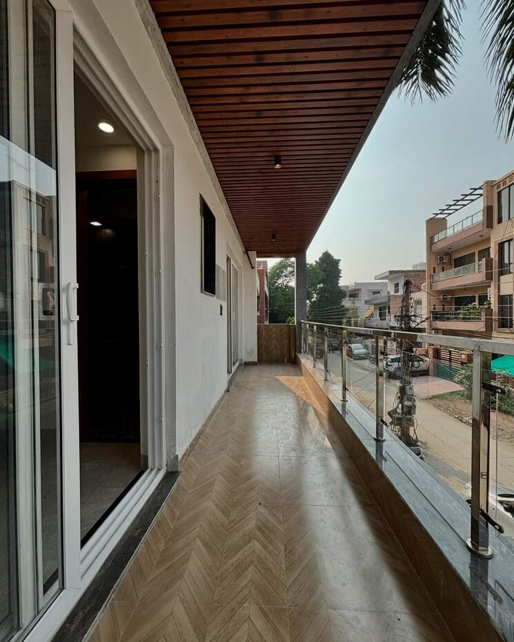 Balcony, lajpat nagar 4 2 Bedroom 900 Sq.Ft. Independent House In Lajpat Nagar 4 Delhi 8609276
