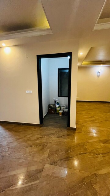 Room in 2 BHK Independent House at Lajpat Nagar 4 – for Rent