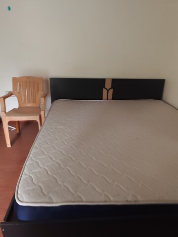Bedroom in 2.5 BHK Apartment at Aims Golf Avenue I, Sector 75 – for Rent