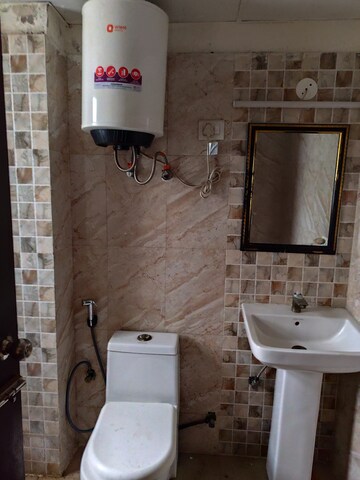 Bathroom in 2.5 BHK Apartment at Aims Golf Avenue I, Sector 75 – for Rent