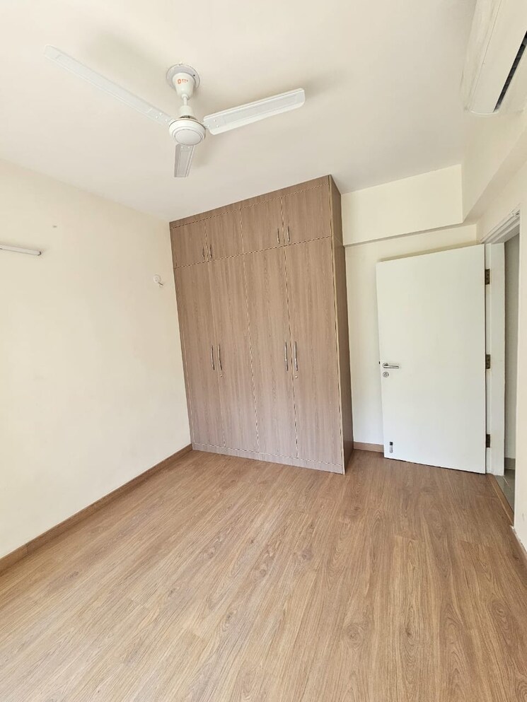 Room, shapoorji-pallonji-joyville-gurgaon 2 Bedroom 1368 Sq.Ft. Apartment In Sector 102 Gurgaon 8609355