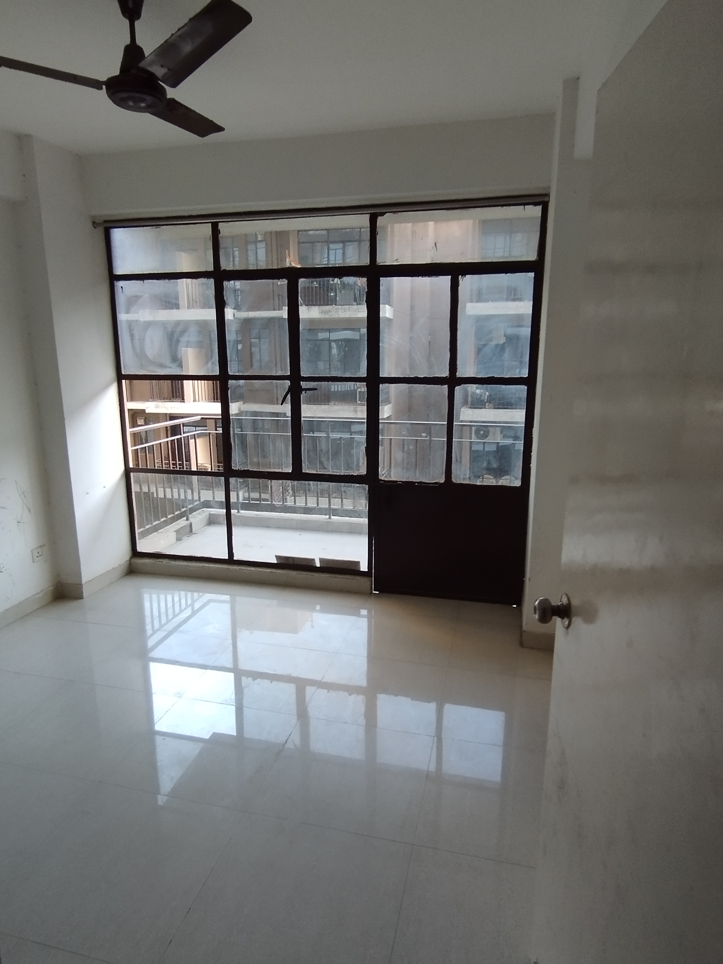 2 BHK Apartment For Sale in Signature Global Synera