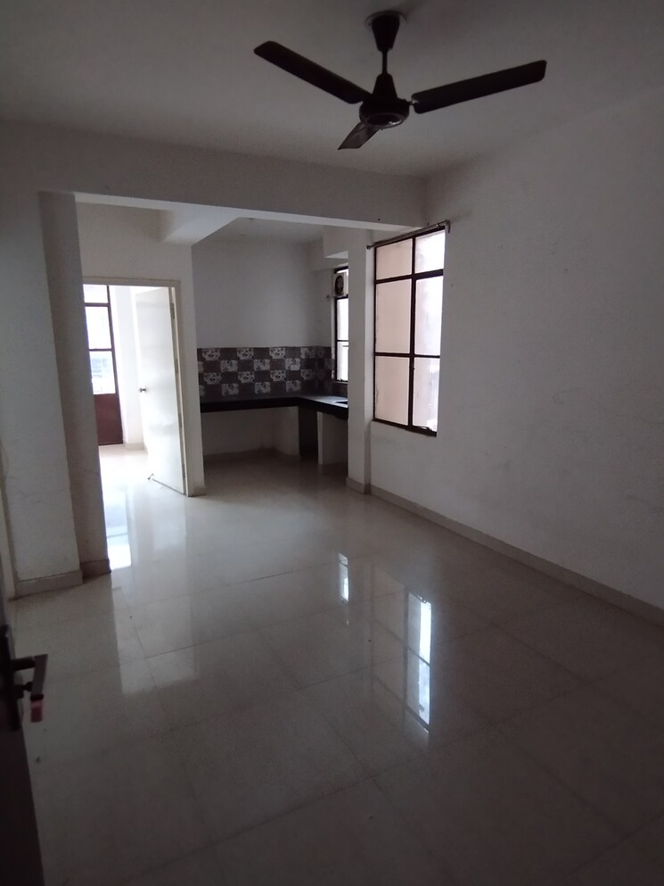 Room, signature-global-synera 2 Bedroom 598 Sq.Ft. Apartment In Sector 81 Gurgaon 8609420