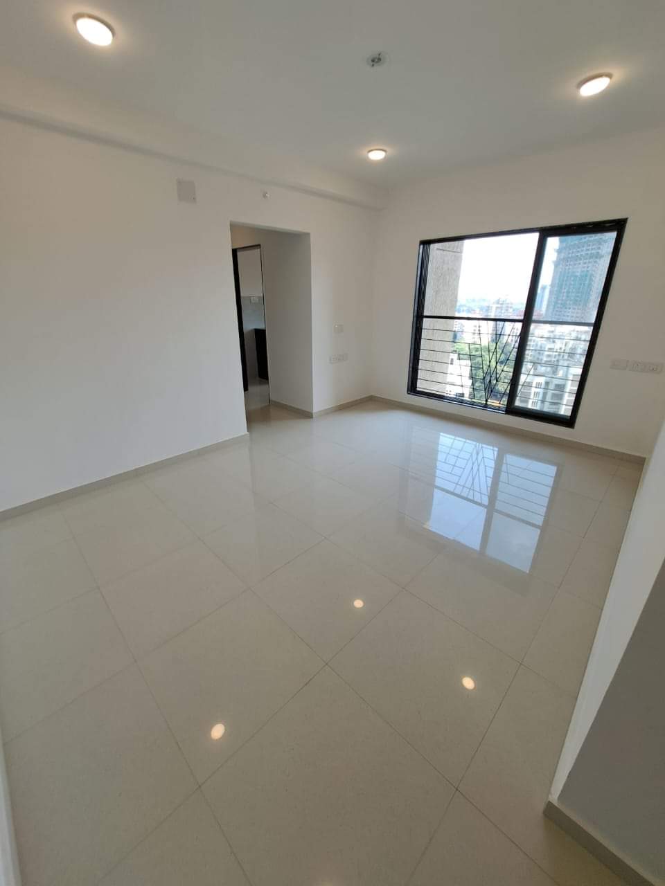 1 BHK 645 Sq.Ft. Apartment in Lalani Valentine Apartment 1 Wing D