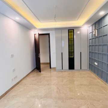 Room in 4 BHK Builder Floor at Ansal API Esencia, Sector 67 – for Sale