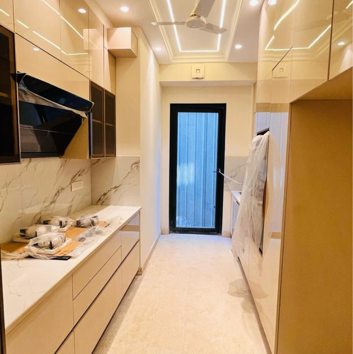 4 BHK + Pooja Room,Servant Room Builder Floor For Sale in Sushant Lok 3