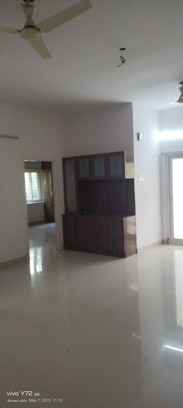 Room in 3 BHK Apartment at Pavani Laxmi Nivas, Madhapur – for Rent