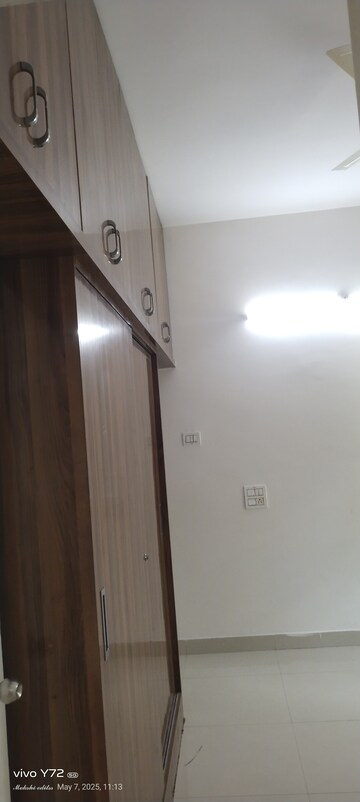Room in 3 BHK Apartment at Pavani Laxmi Nivas, Madhapur – for Rent