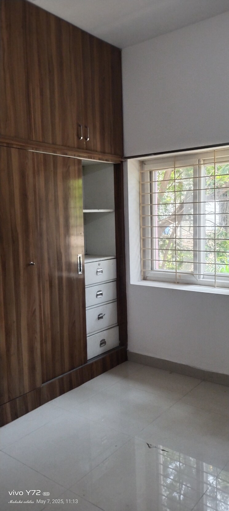 Room, pavani-laxmi-nivas 3 Bedroom 1650 Sq.Ft. Apartment In Madhapur Hyderabad 8609450