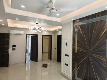 Building Lobby in 3 BHK Builder Floor at Anant Raj Ashok Estate, Sector 63a – for Rent