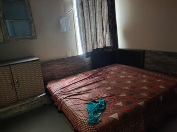 Master Bedroom in 3 BHK Apartment at Prahlad Nagar – for Rent