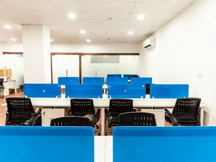 Team Area, shri-radhe-shyam-vatika Commercial Office Space in IT/SEZ 1500 Sq.Ft. In Sector 63 Noida 8609494