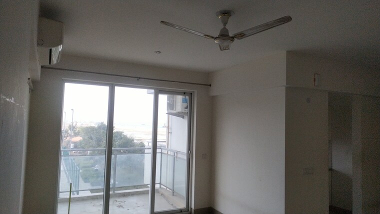 Room, emaar-imperial-gardens 3.5 Bedroom 2025 Sq.Ft. Apartment In Sector 102 Gurgaon 8609502