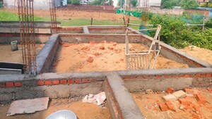 Swimming Pool in 2 BHK Independent House at Deva Road – for Sale