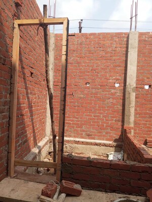 Furnished Amenities in 2 BHK Independent House at Deva Road – for Sale