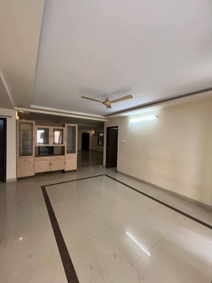 Room, begumpet 3 Bedroom 1800 Sq.Ft. Apartment In Begumpet Hyderabad 8609563