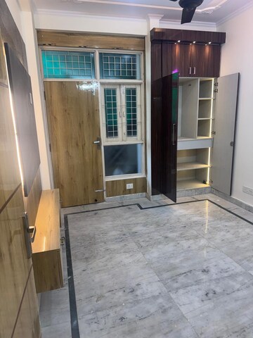 Building Lobby in 3 BHK Builder Floor at Ashoka NCR Green Extension, Sector 1 Greater Noida – for Sale