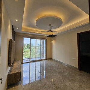 Room in 4 BHK Builder Floor at Ansal API Versalia, Sector 67a – for Sale